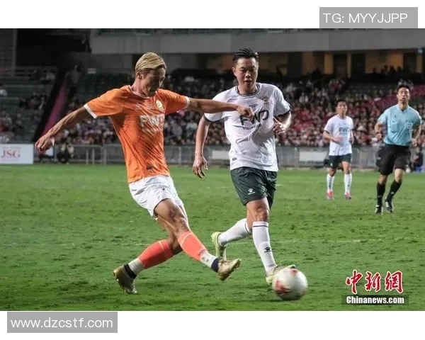 足球明星进场时刻高清回顾展现他们的魅力与风采