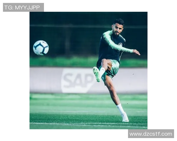 足球明星背影高清头像展现独特魅力与风采的视觉盛宴